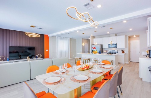Enterprise Villa | Brand new luxury 10 room villa 12 king beds team reception 07/17