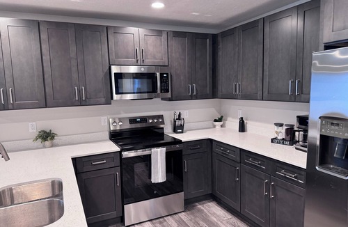Page House | Brand New Modern 2 Bedroom with en suites in Page.