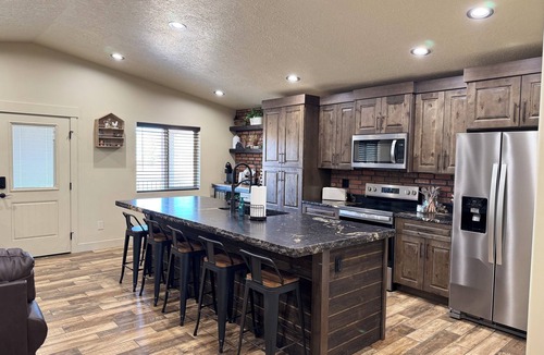 Torrey Villa | Brand New Villa "The Coop" in the heart of Torrey