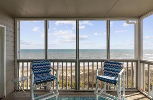 Pine Knoll Shores Apartment | Breakers C32 condo