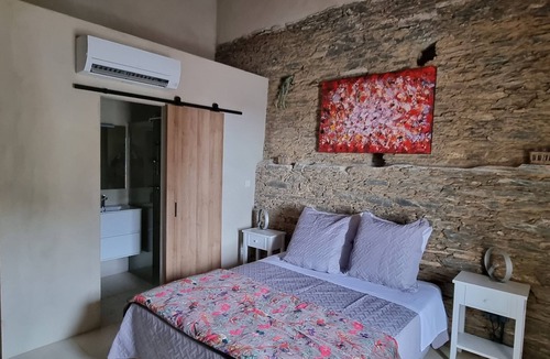 Porri Bed & Breakfast | Breakfast room with panoramic sea and mountain views