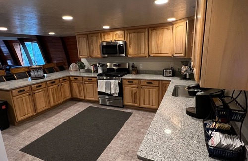 Steam Engine Meadows Cabin | Brian Head Cabin - 1 Mile from ALL SKI LIFTS! Cozy, Spacious & lots of fun.