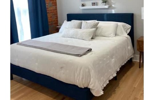 Martinsville Hotel | Brickhouse Loft - a boutique hotel