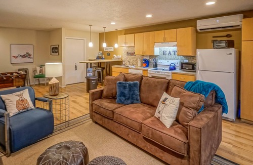 University Heights Apartment | Bricklight district apartment with great balcony! - Walk to UNM, Nob Hill
