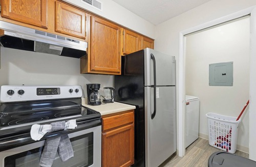 Columbus Apartment | Bright 1 Bed with comfy living space