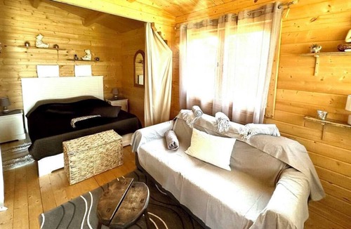 Appietto Ski Chalet | Bright chalet with garden and gulf view