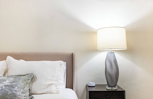 Goose Hollow Condo | Bright, Charming, and Conveniently Located 3-Bedroom Condo in NW Portland