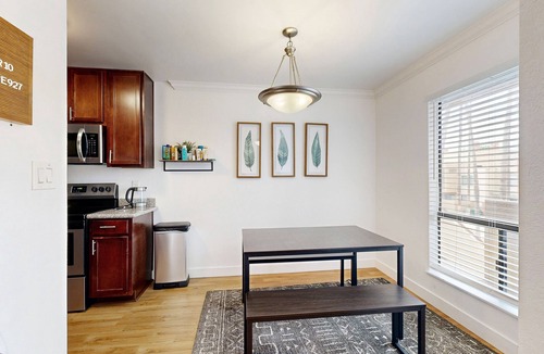 South Scottsdale Condo | Bright condo with pool, hot tub, gym & ideal downtown Scottsdale location