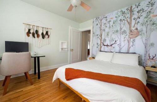 North Park Hill House | Bright & Modern Denver Home Quick Drive to Downtown