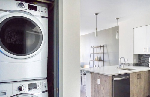 Walnut Creek Apartment | Bright Walnut Creek 1BR w/ Pool, Gym & W/D, walk to BART, by Blueground