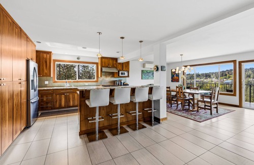 Latah Valley Condo | Browne’s Addition Penthouse | Fireplace & Sauna