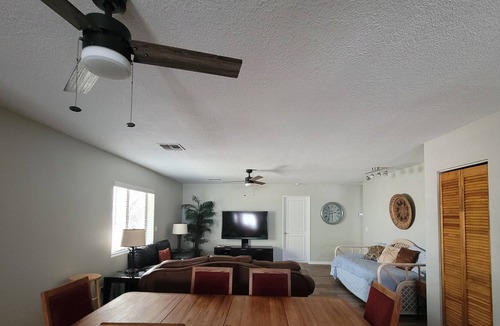 Bullhead City House | Bullhead City Colorado River Laughlin Casino Vacation Home 6-14 people