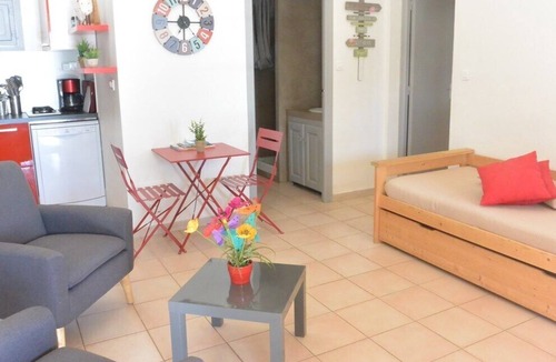 Tarcu House | BUNGALOW A Marina T2 B -2* - FRONT OF THE SEA