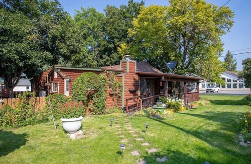Stevensville House | Bungalow near downtown Stevensville offers both rustic charm and small town vibes.
