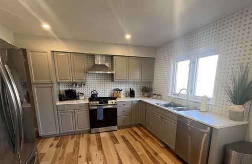 Rose Park House | Bunkhouse on Stephens Street - Perfect family house!