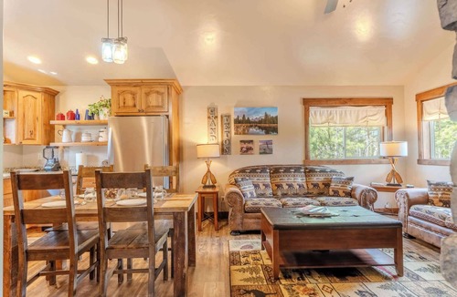 West Yellowstone Cabin | Burnt Hole