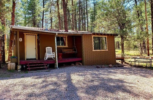 Payson Cabin | CABIN #1 - SWEETHEART’S GRAND Deluxe CABIN (JACUZZI & FIREPLACE, 2 Rooms)