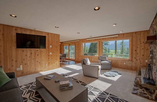 Game Creek Apartment | Cabin on Private Ranch Sleeps 10 on a Working Wyoming Ranch
