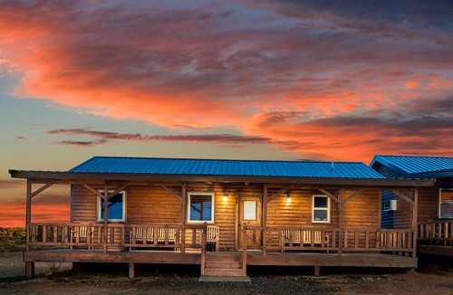 Peach Springs Hotel | Cabins at Grand Canyon West