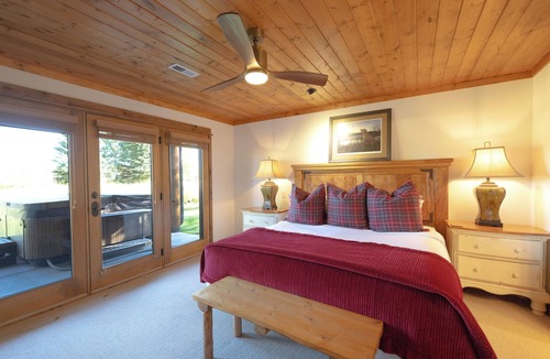 Victor House | Caddis Cabin Western Style Teton Springs Home in Victor, ID w/A/C & Hot Tub