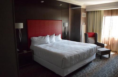 Bridgeport Hotel | Caesars Southern Indiana Hotel & Casino - A Caesars Rewards Destination