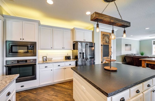 Visalia Cottage | California Vacation Rental w/Private Pool & Patio