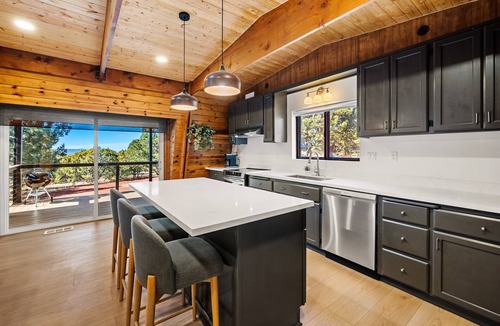 Williams Cabin | Camp Gnaw, 3-Cabin Retreat William AZ near Grand Canyon Epic Game Rooms Fire Pit