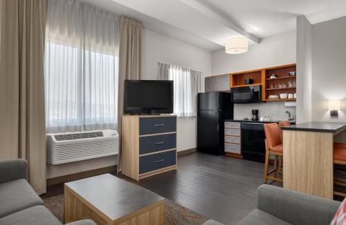Mission Valley West Hotel | Candlewood Suites San Diego by IHG