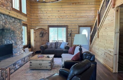 Marysvale Cabin | Canyon Creek Vacation Rental