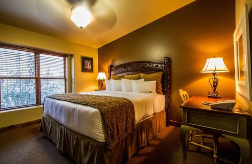 Zion National Park South Entrance Hotel | Canyon View Loft | 1 Unit | Prime Access to Zion Visitor Center and Canyon Vista