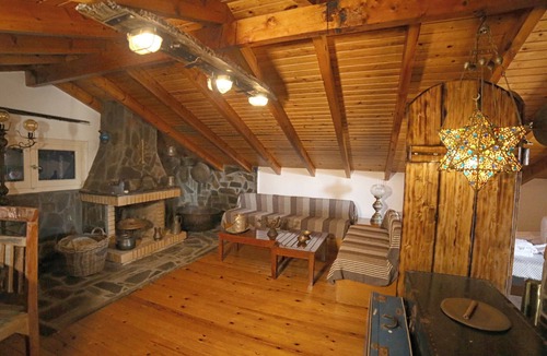 Agios Kirykos House | Captain Ikaros