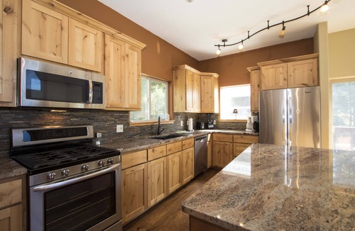 Harrison Cabin | Carlin Bay Retreat on Lake Coeur d'Alene