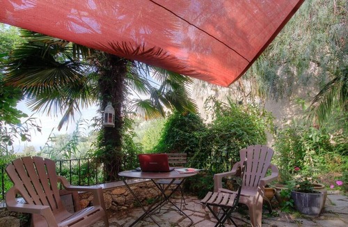 Lama Apartment | Casa Costa. LAMA. Durable and reasoned. Studio, terrace above the olive trees,