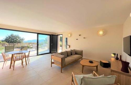 Afa House | Casa di Bà - 2 bedroom villa with swimming pool