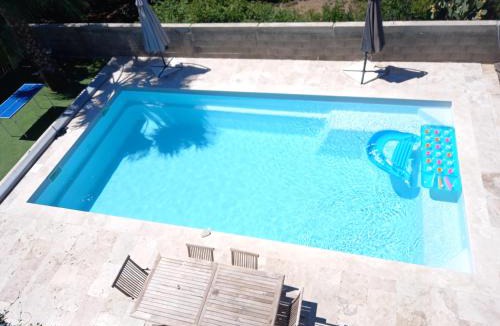 Patrimonio Ski Chalet | Casa di legnu ,charmant chalet avec piscine