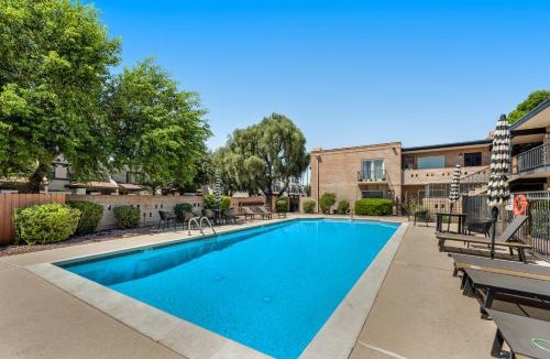 South Scottsdale Apartment | Casa Feliz