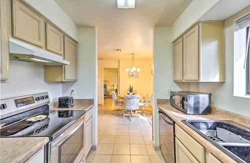 Eleven Mile Corner Condo | Casa Grande Getaway w/Access to Golf Course!