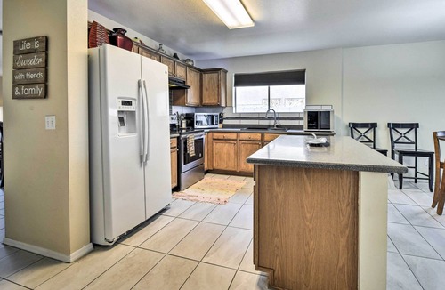 Casa Grande House | Casa Grande Home Near Golf, Dining & Shops!