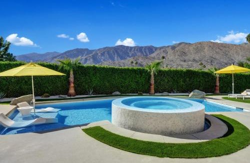 Indian Canyon House | Casa Lazo