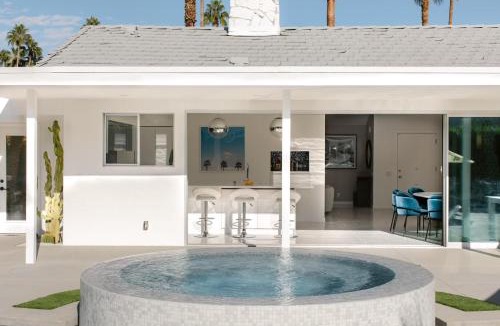 Indian Canyon House | Casa Lazo