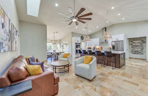 Desert View Village House | Casa Luna | Cave Creek, AZ | 8BR w/Pool, Hot Tub | Sleeps 20 | Pet Friendly