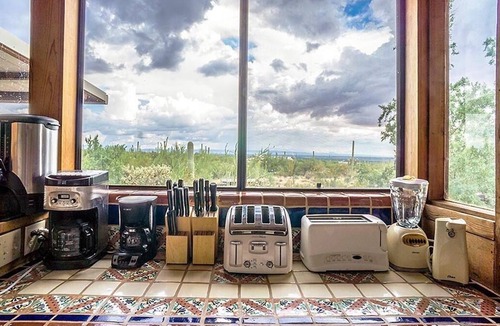 Tucson Estates House | Casa Madero Desert Retreat with Hot Tub Under the Stars