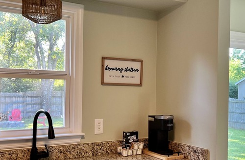 Havelock House | Casa McCotter, newly renovated home near MCAS and close to the beautiful beaches