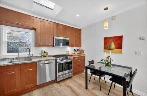 University Heights House | Casa Palmita -2BR- Cozy, Charming home.