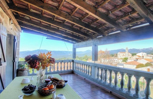 Moca-Croce House | Casabianca - MOCA CROCE