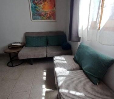 Sotta Apartment | Casaluna, centre village, joli petit studio
