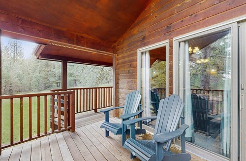 Cascade Cabin | Cascade Cabin | Deck, 2 Living Rooms + Fireplaces