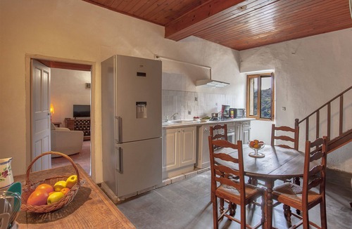 Santo-Pietro-di-Tenda Apartment | Casuccia apartment is located in a typical village house