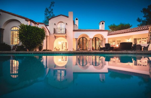 Hummingbird Vista Villa | Catalina by AvantStay 6BR Private Grand Estate Gorgeous Backyard Pool