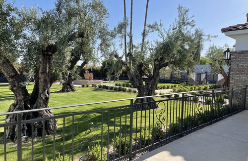 Laveen Village Villa | CAVALLO VINEYARD AND OLIVES ESTATE VILLA-FARM-RUSTIC-BARN.